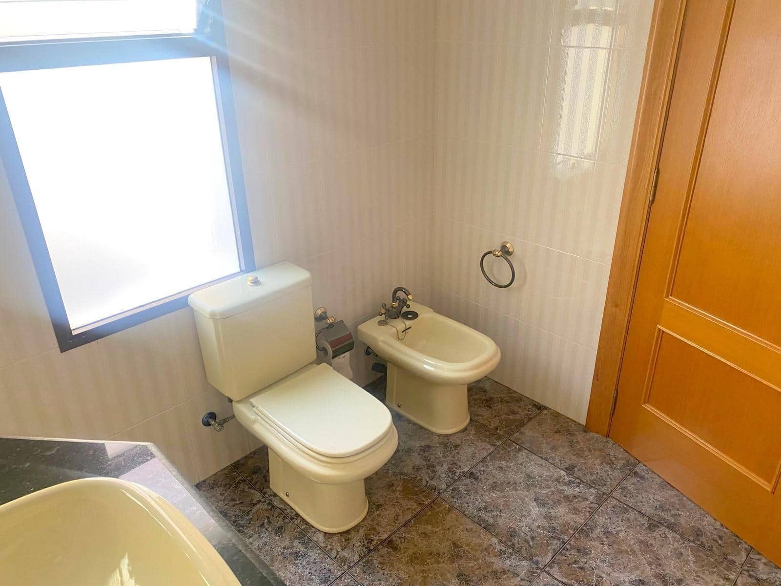 3 bedroom Flat for rent in Moixent - € 400 (Ref: 9752139)