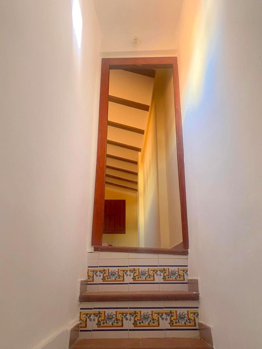 4 bedroom Townhouse for sale in Moixent with pool - € 200,000 (Ref: 9884927)