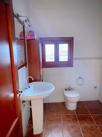 4 soverom Hus til salgs i Moixent med svømmebasseng - € 200 000 (Ref: 9884927)