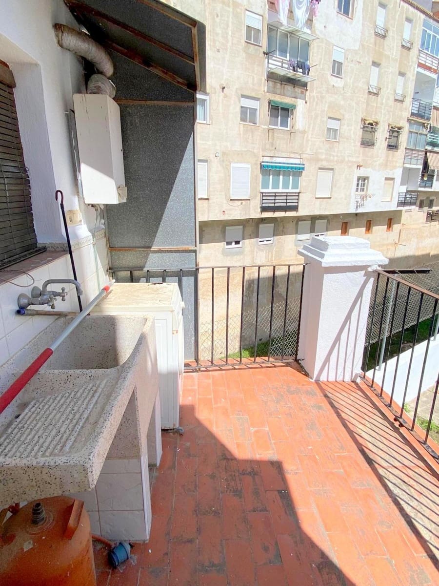 4 bedroom Townhouse for sale in Moixent with pool - € 200,000 (Ref: 9884927)