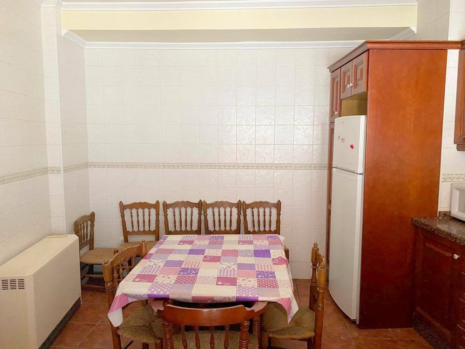 4 bedroom Townhouse for sale in Moixent with pool - € 200,000 (Ref: 9884927)