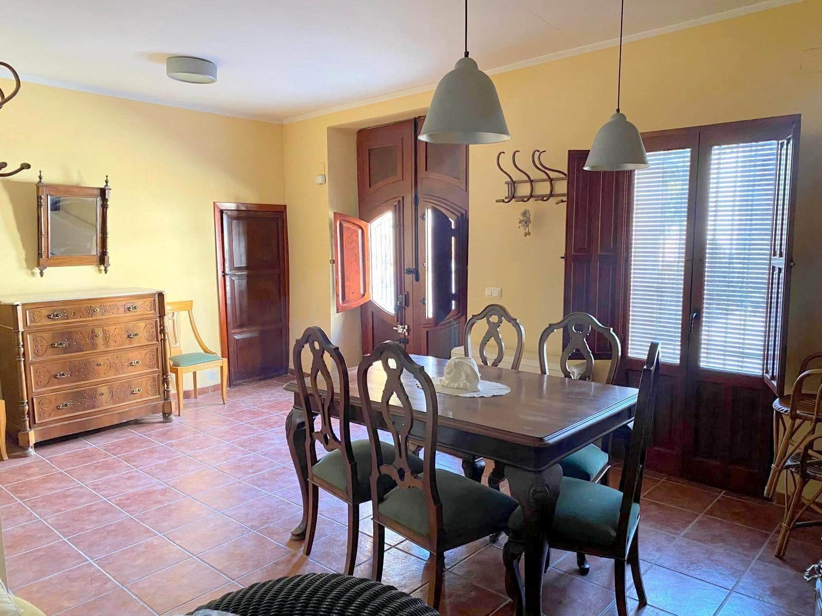 4 bedroom Townhouse for sale in Moixent with pool - € 200,000 (Ref: 9884927)