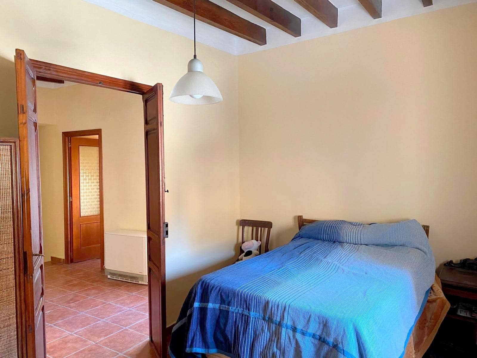 4 bedroom Townhouse for sale in Moixent with pool - € 200,000 (Ref: 9884927)