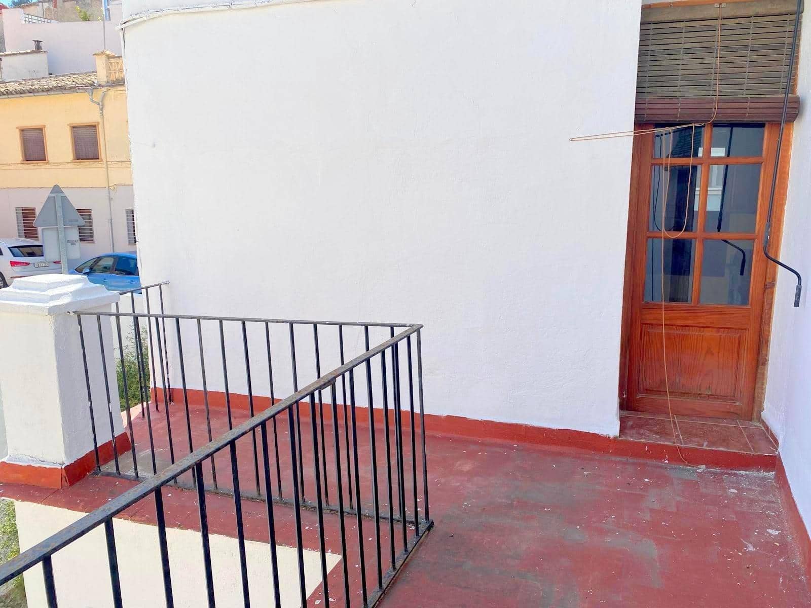 4 bedroom Townhouse for sale in Moixent with pool - € 200,000 (Ref: 9884927)
