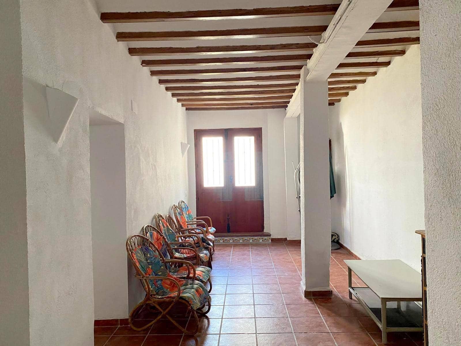 4 bedroom Townhouse for sale in Moixent with pool - € 200,000 (Ref: 9884927)