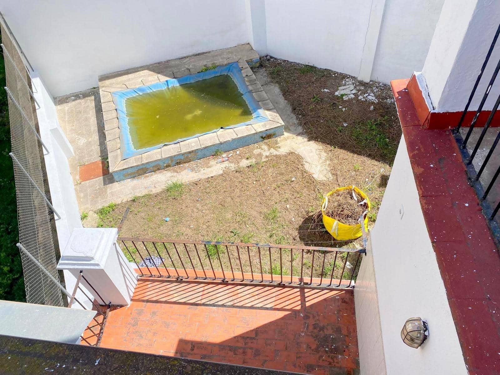 4 bedroom Townhouse for sale in Moixent with pool - € 200,000 (Ref: 9884927)
