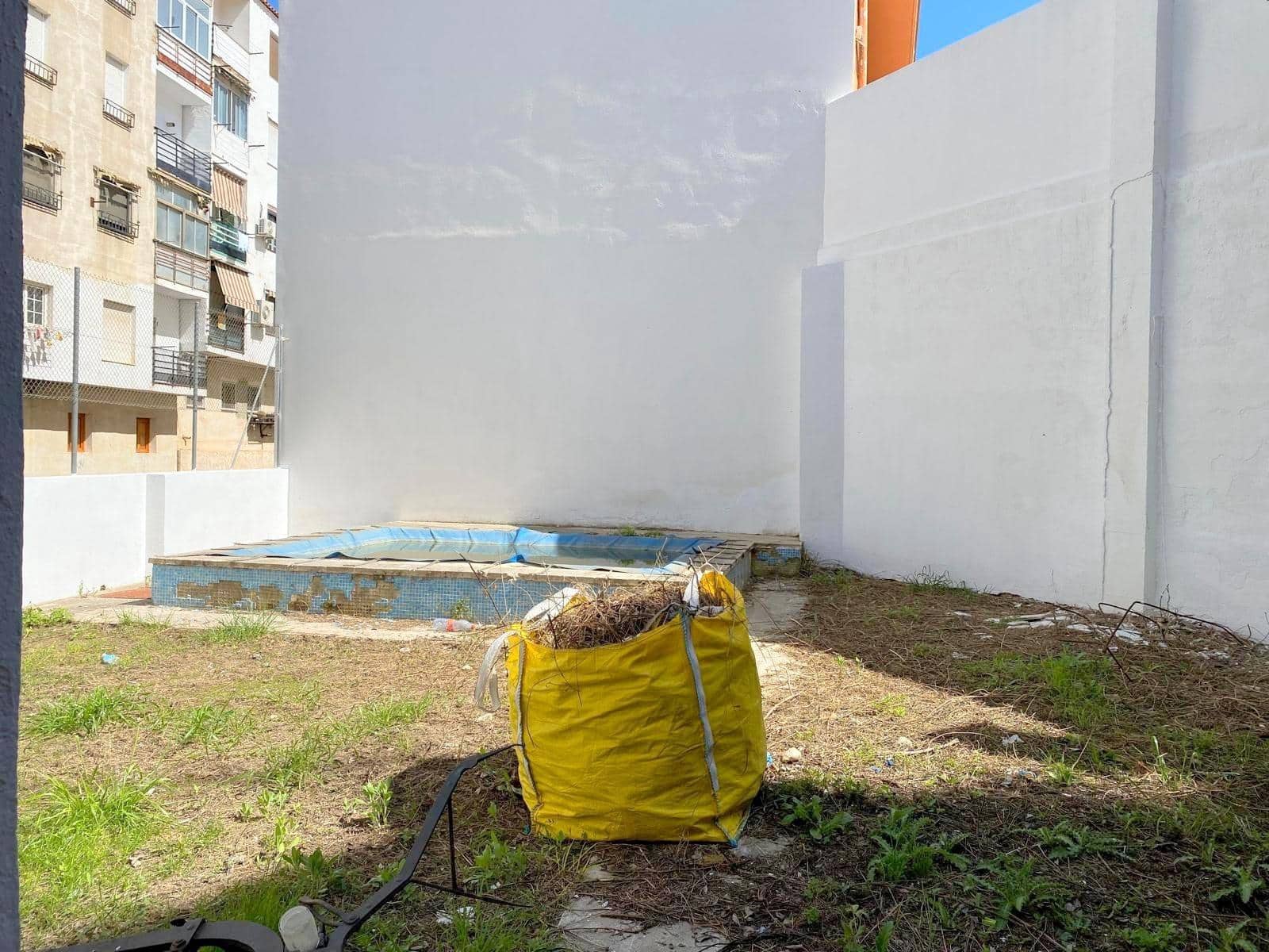 4 bedroom Townhouse for sale in Moixent with pool - € 200,000 (Ref: 9884927)
