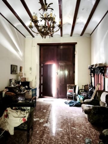Casa de 5 habitaciones en Canals en venta - 95.000 € (Ref: 9890493)