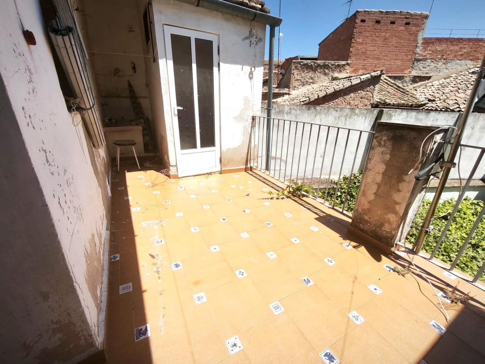 Casa de 5 habitaciones en Canals en venta - 95.000 € (Ref: 9890493)