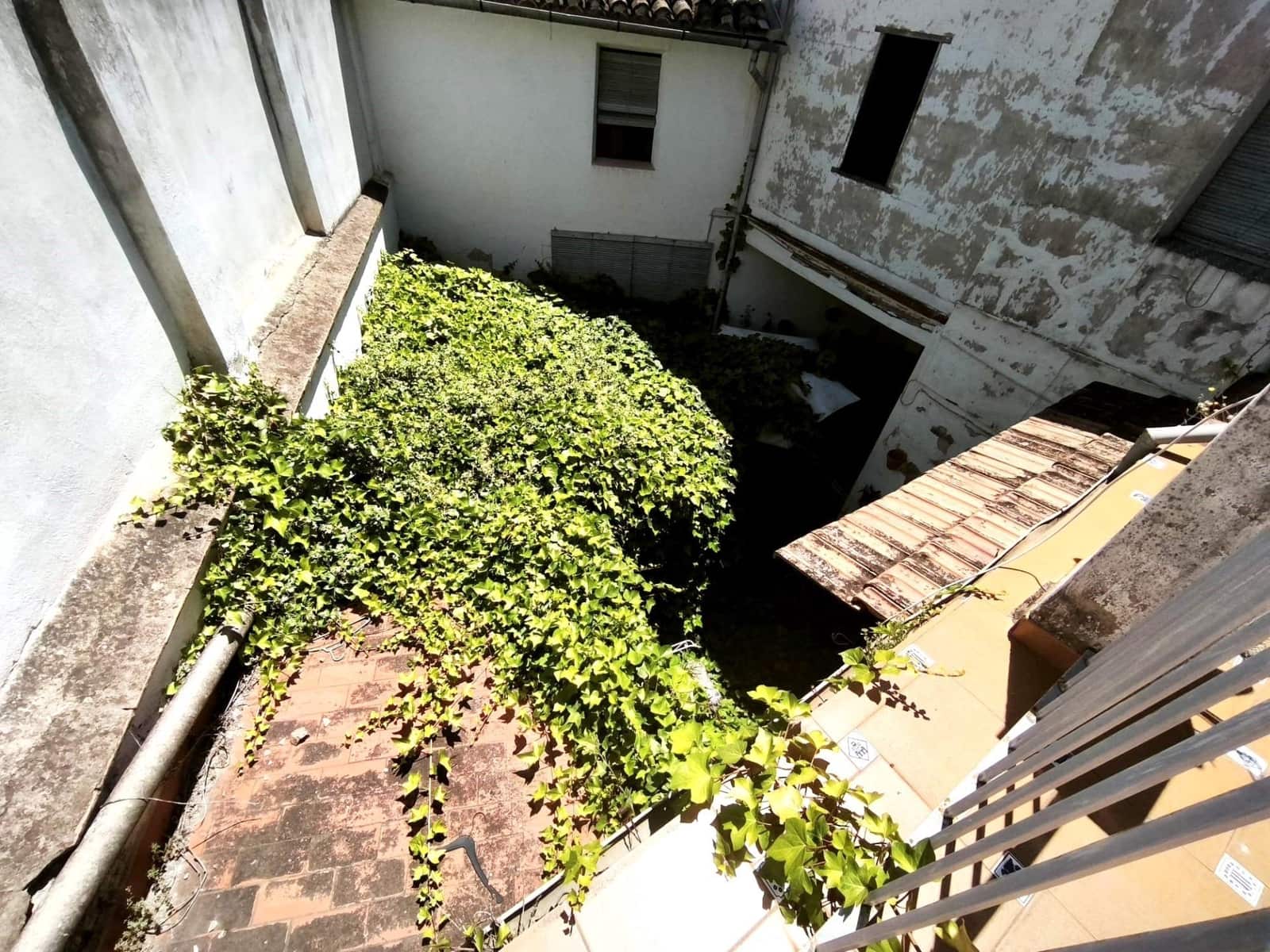 Casa de 5 habitaciones en Canals en venta - 95.000 € (Ref: 9890493)