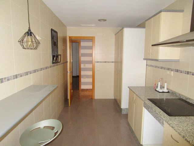 Appartement de 3 chambres à louer à Moixent - 650 € (Ref: 9985063)