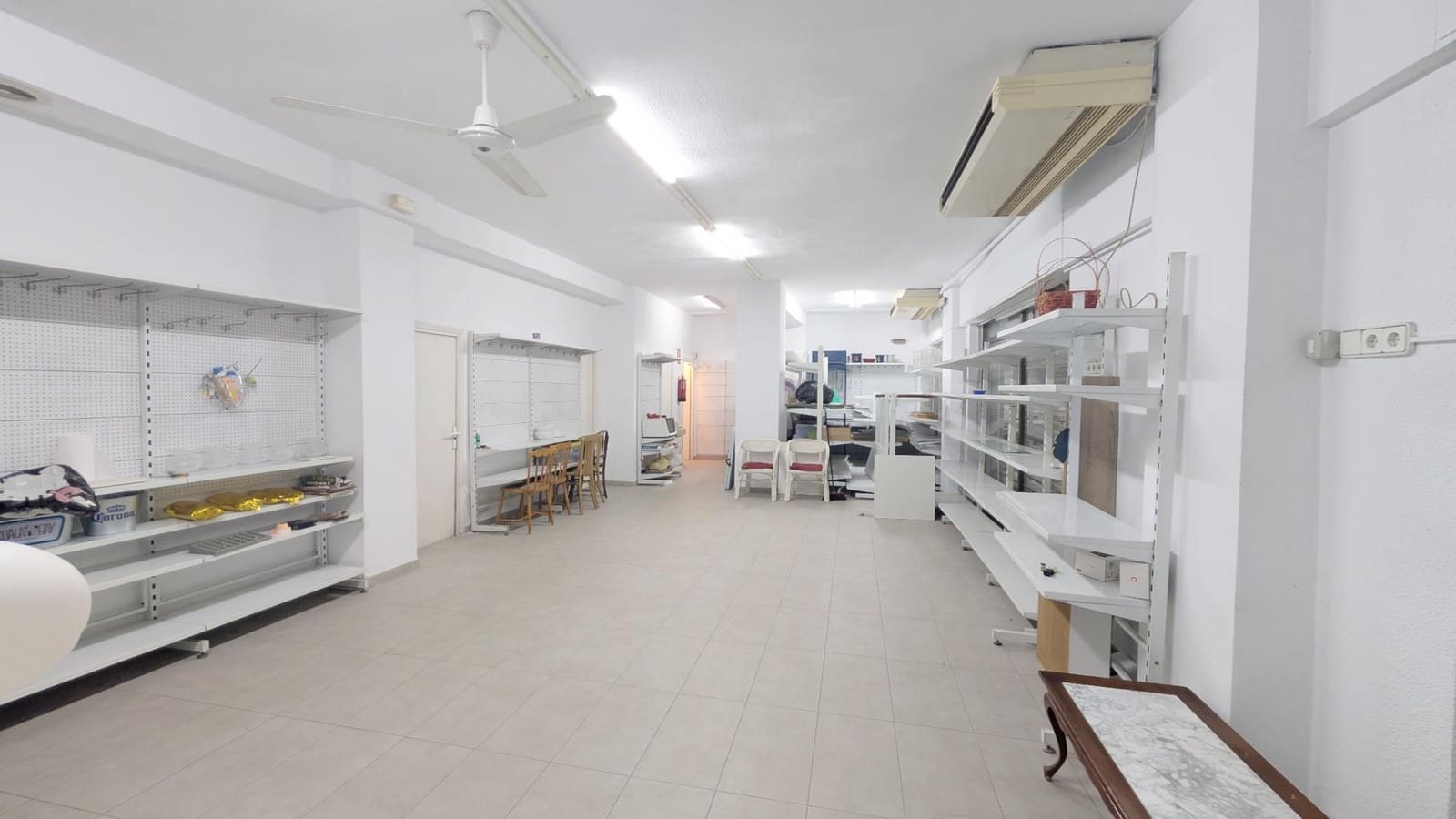 Gewerbe zu vermieten in Elche / Elx - 700 € (Ref: 9677971)