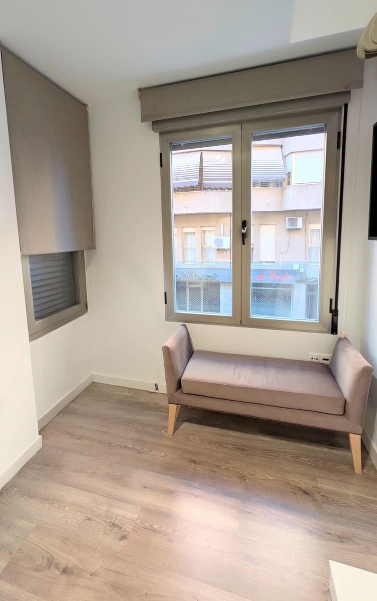 2 makuuhuone Asunto myytävänä paikassa Elche / Elx - 239 000 € (Ref: 9677972)