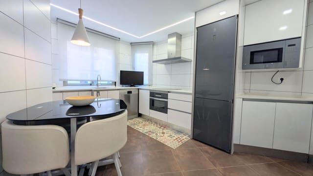 2 makuuhuone Asunto myytävänä paikassa Centro, Elche / Elx - 239 000 € (Ref: 9677972)