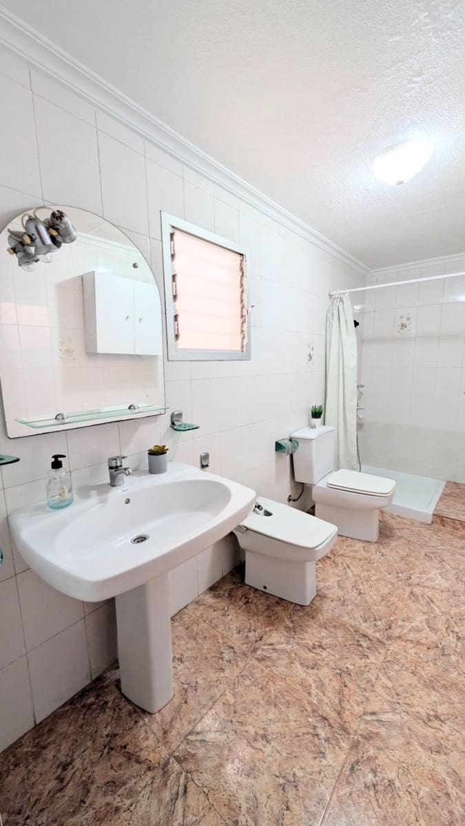 3 quarto Apartamento para venda em Elche / Elx - 120 000 € (Ref: 9677973)