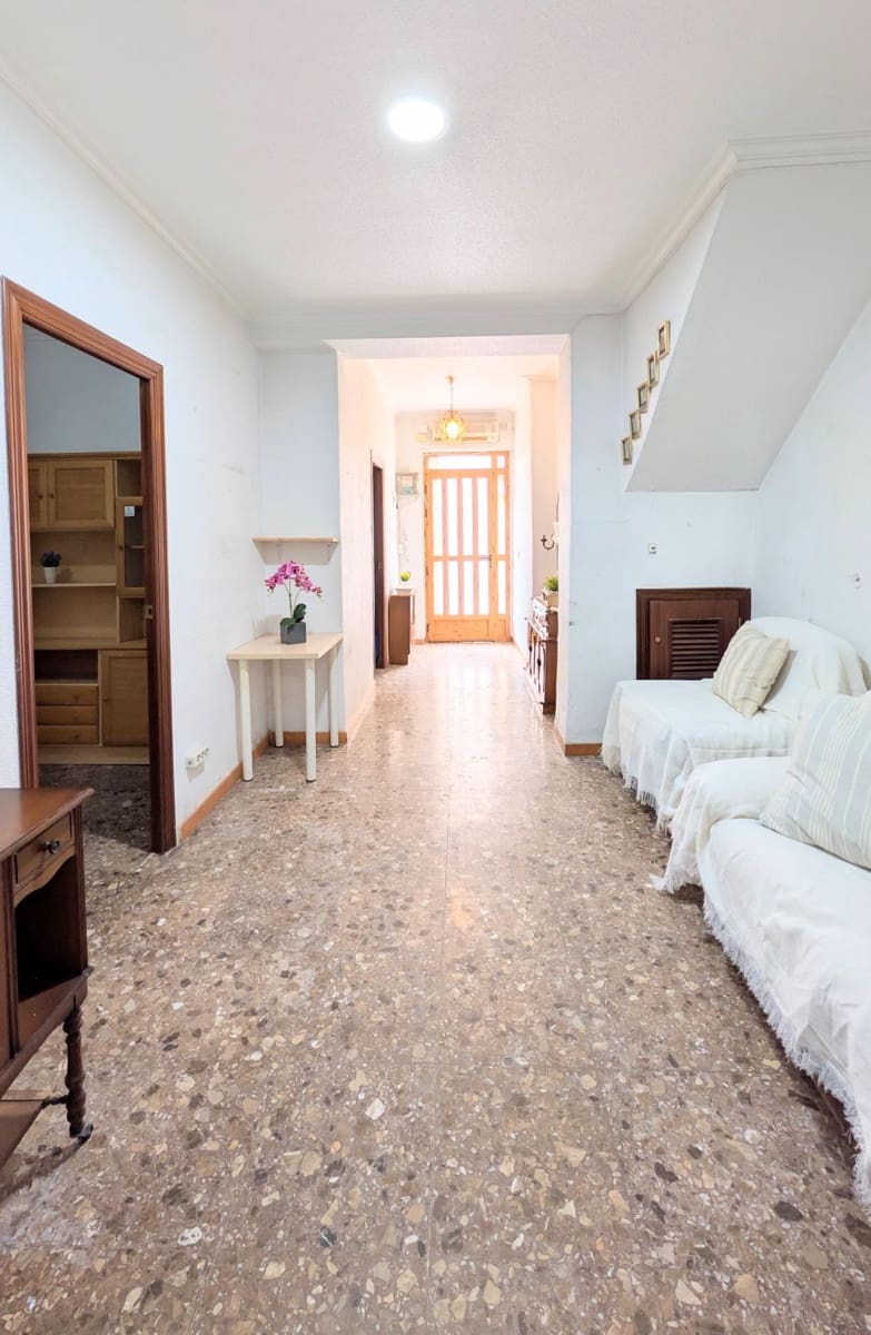 3 quarto Apartamento para venda em Elche / Elx - 120 000 € (Ref: 9677973)