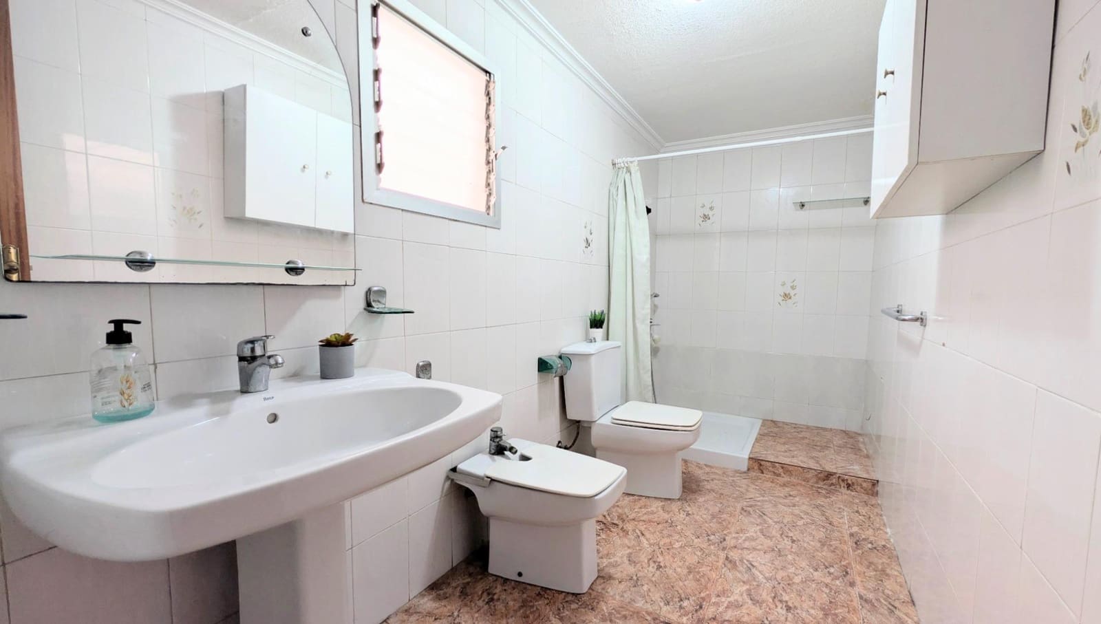 3 quarto Apartamento para venda em Elche / Elx - 120 000 € (Ref: 9677973)