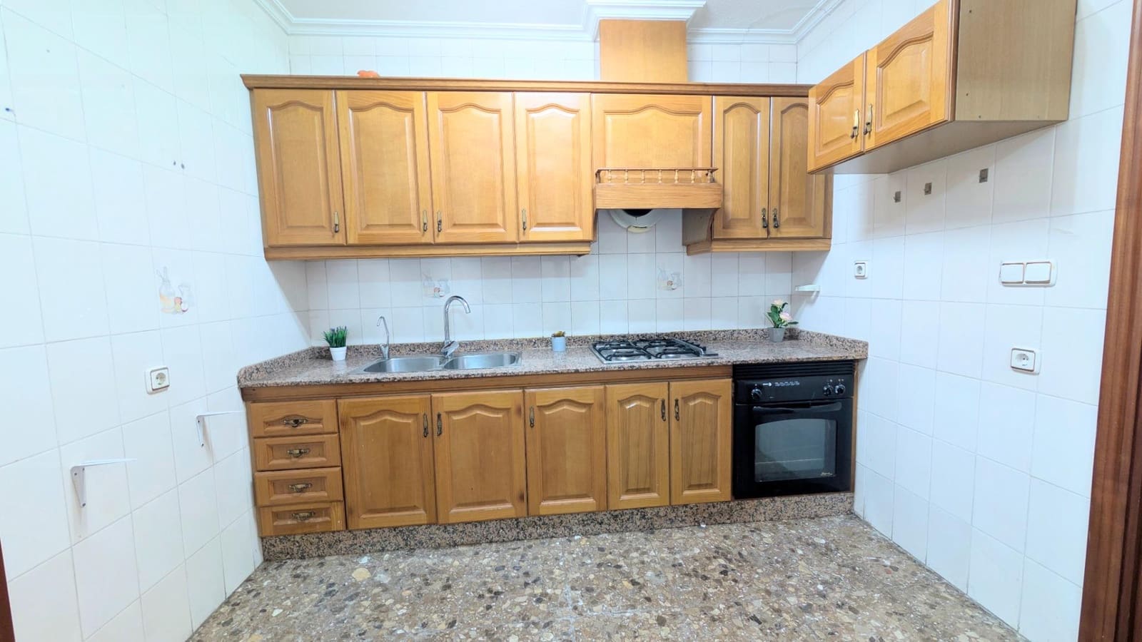 3 quarto Apartamento para venda em Elche / Elx - 120 000 € (Ref: 9677973)