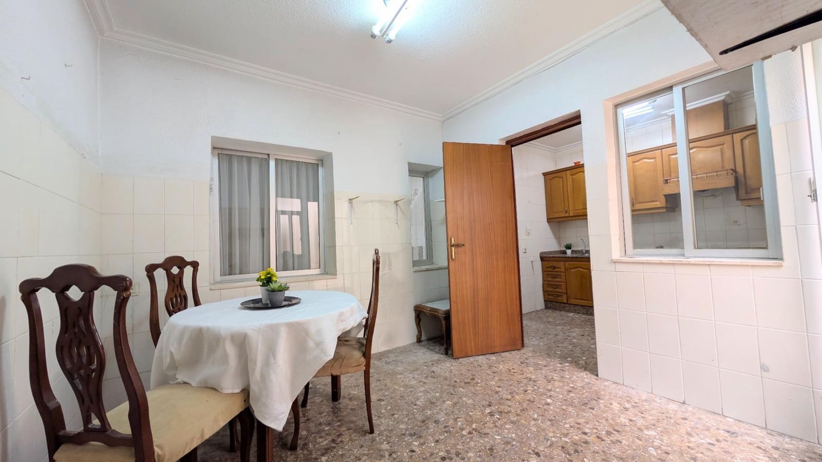 3 quarto Apartamento para venda em Elche / Elx - 120 000 € (Ref: 9677973)