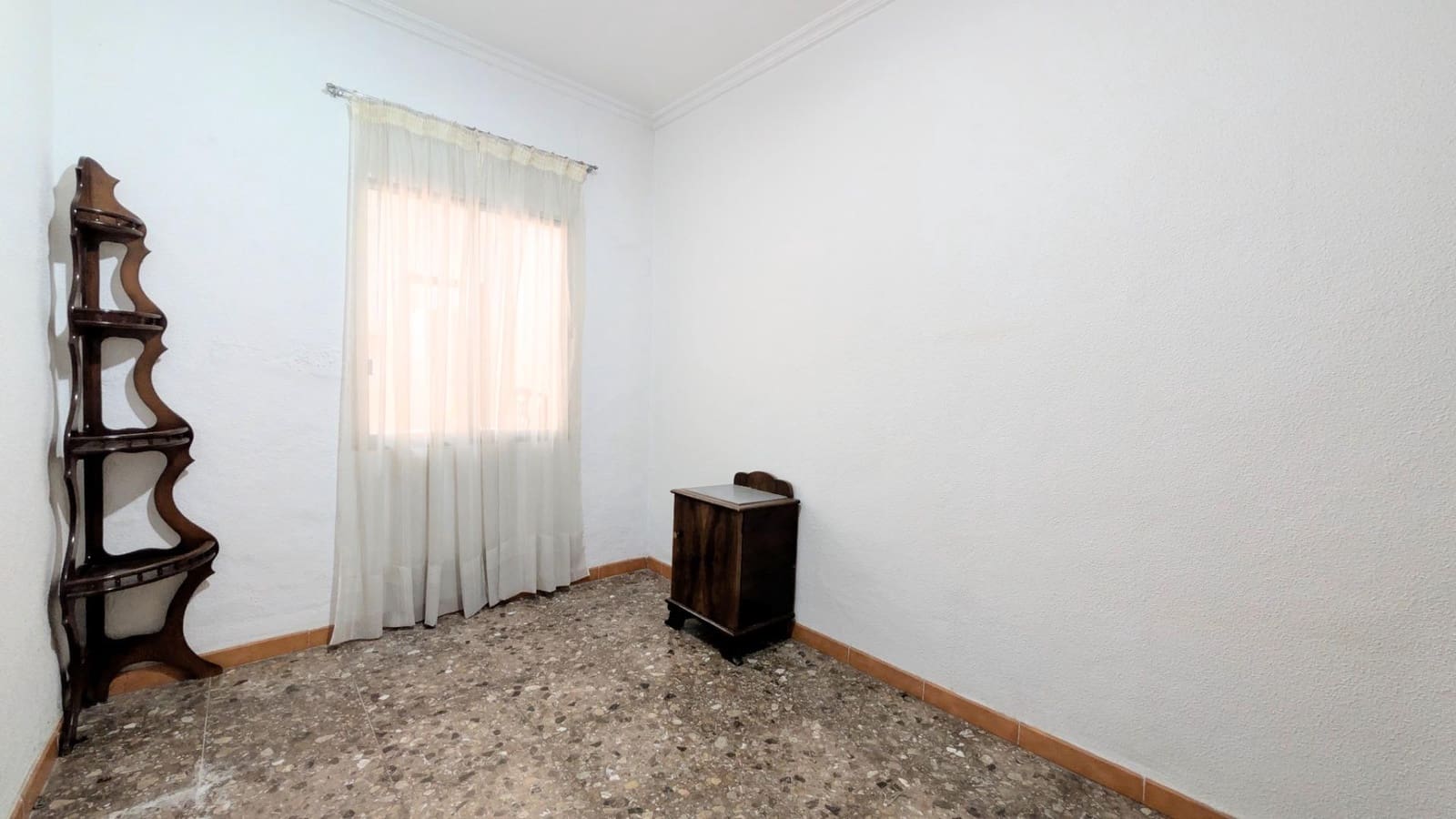 3 quarto Apartamento para venda em Elche / Elx - 120 000 € (Ref: 9677973)