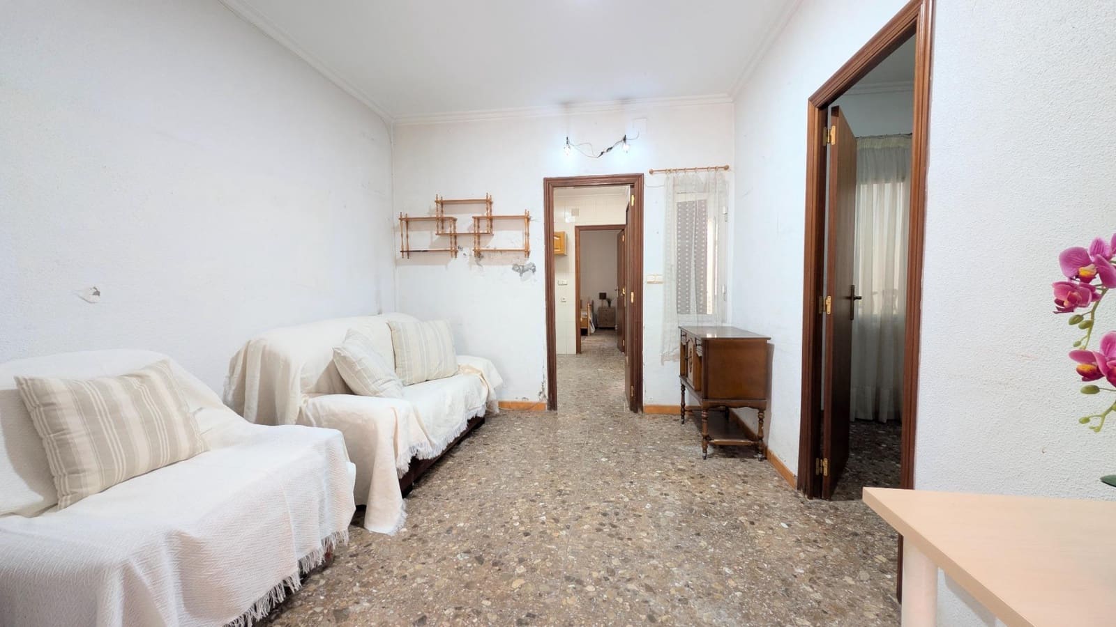 3 quarto Apartamento para venda em Elche / Elx - 120 000 € (Ref: 9677973)