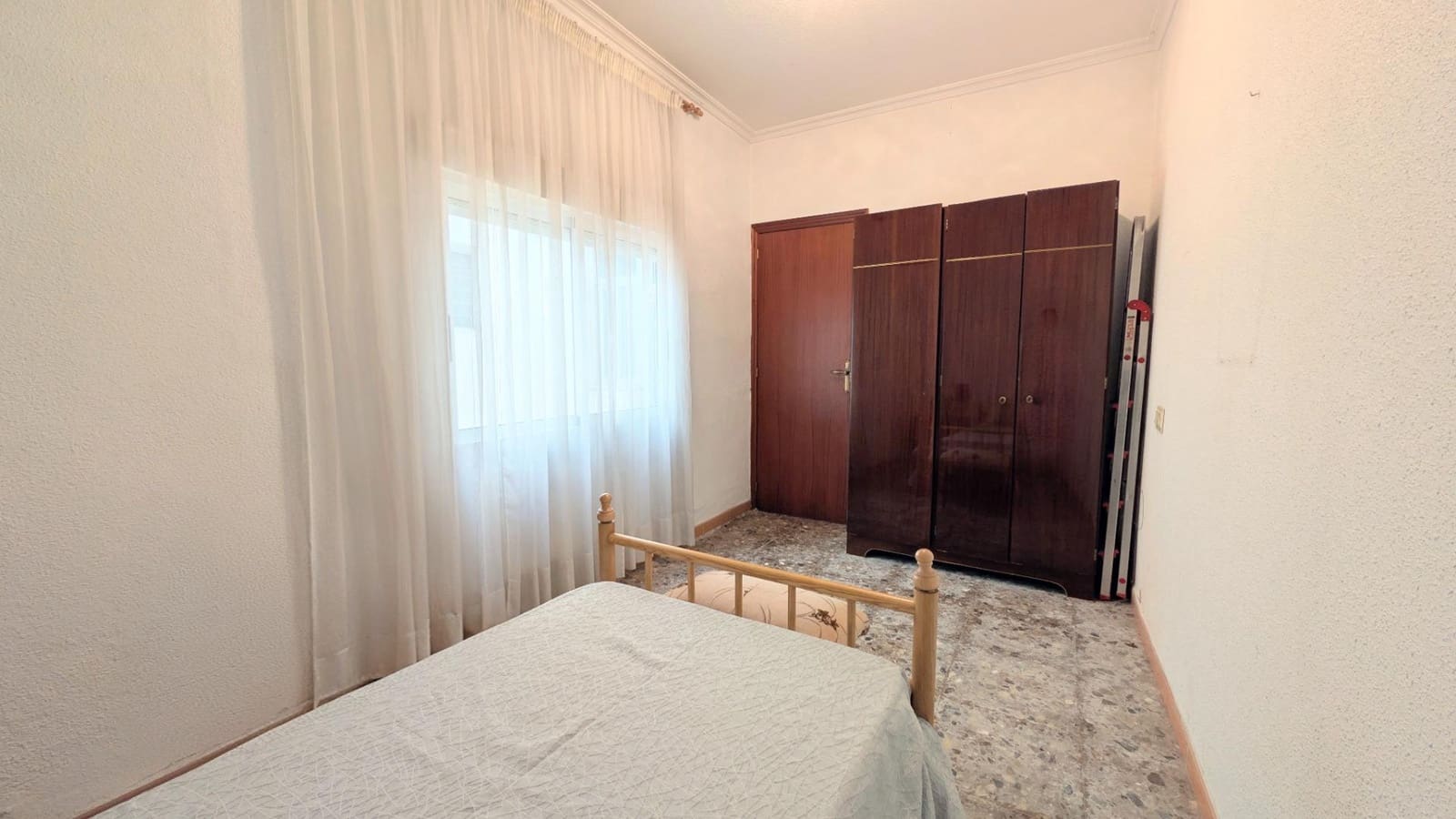 3 quarto Apartamento para venda em Elche / Elx - 120 000 € (Ref: 9677973)