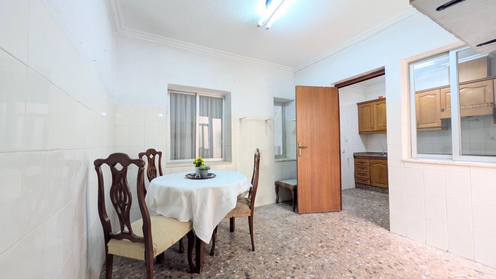 3 quarto Apartamento para venda em Elche / Elx - 120 000 € (Ref: 9677973)