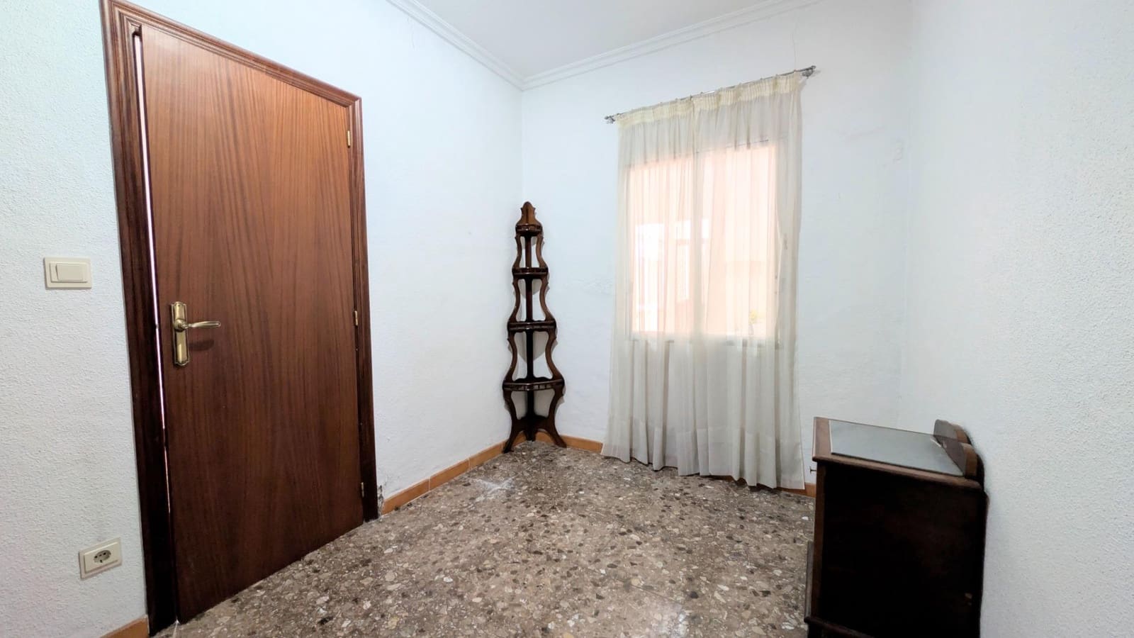 3 quarto Apartamento para venda em Elche / Elx - 120 000 € (Ref: 9677973)