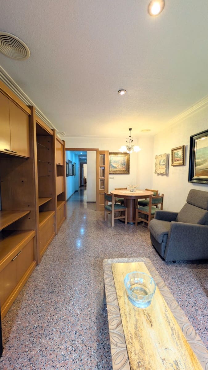 3 soveværelse Lejlighed til salg i Elche / Elx - € 190.000 (Ref: 9677974)