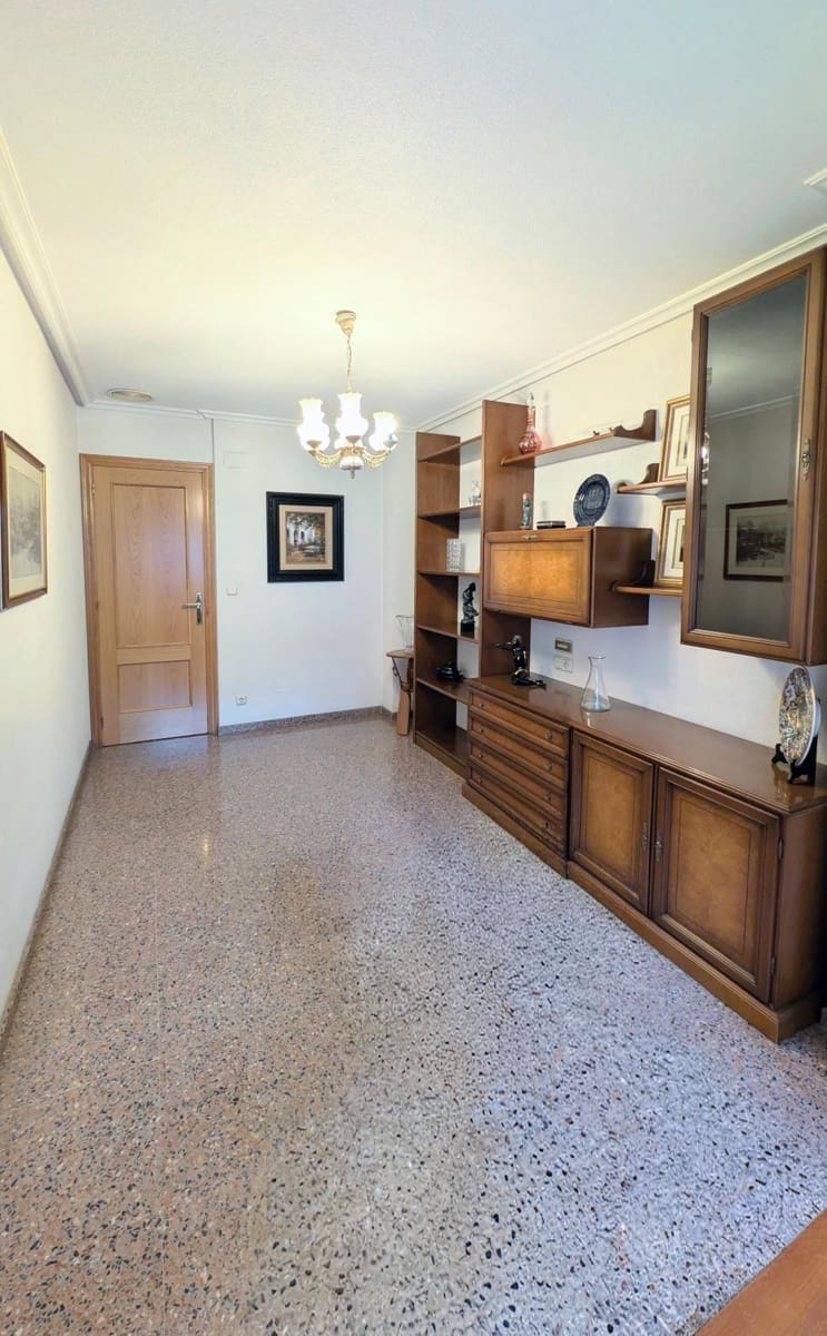 3 soveværelse Lejlighed til salg i Elche / Elx - € 190.000 (Ref: 9677974)