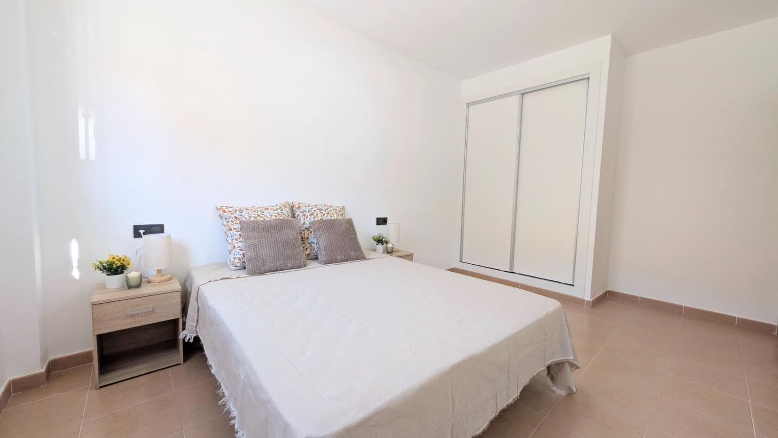 2 slaapkamer Bungalow te koop in San Fulgencio met zwembad garage - € 189.000 (Ref: 9677975)