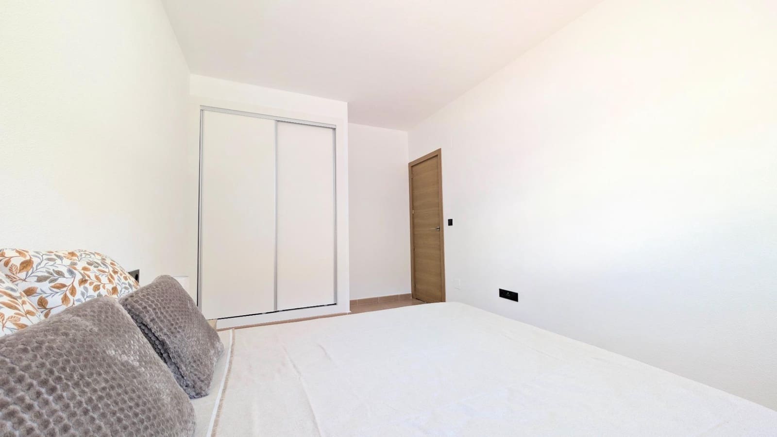 2 slaapkamer Bungalow te koop in San Fulgencio met zwembad garage - € 189.000 (Ref: 9677975)