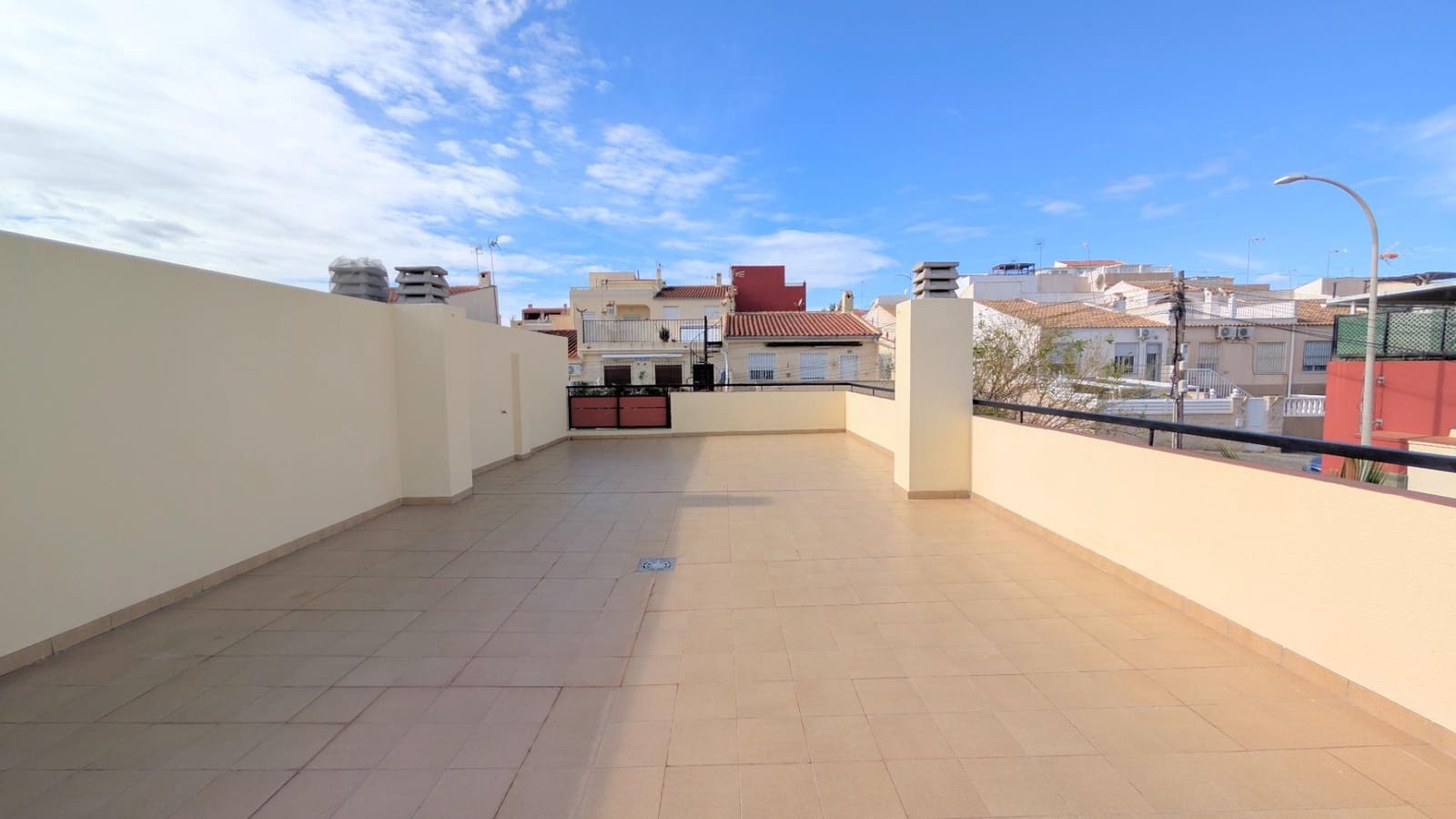 2 slaapkamer Bungalow te koop in San Fulgencio met zwembad garage - € 189.000 (Ref: 9677975)