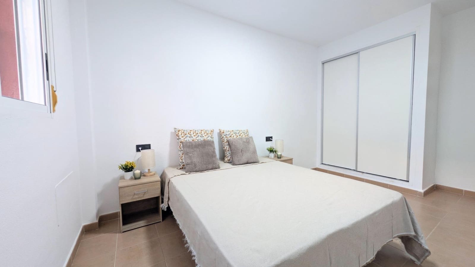 2 slaapkamer Bungalow te koop in San Fulgencio met zwembad garage - € 189.000 (Ref: 9677975)