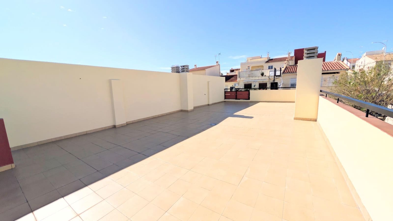 2 slaapkamer Bungalow te koop in San Fulgencio met zwembad garage - € 189.000 (Ref: 9677975)