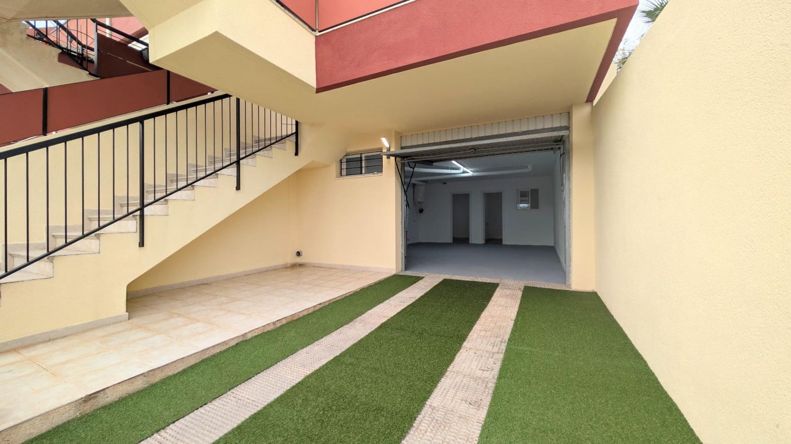 2 bedroom Villa for sale in San Fulgencio with pool garage - € 189,000 (Ref: 9677976)