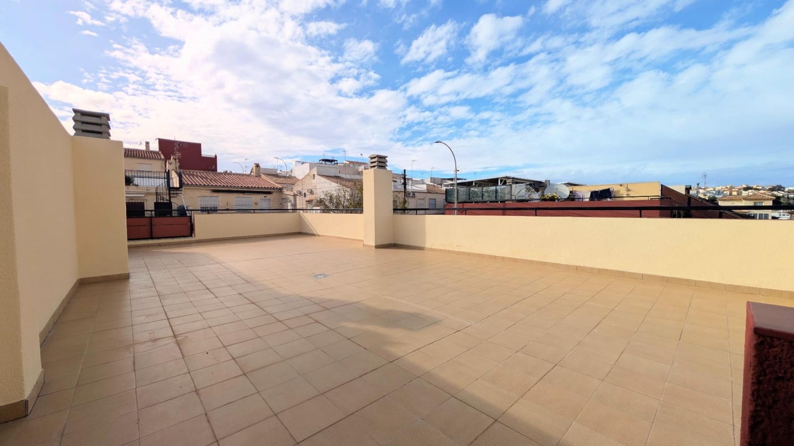 2 bedroom Villa for sale in San Fulgencio with pool garage - € 189,000 (Ref: 9677976)