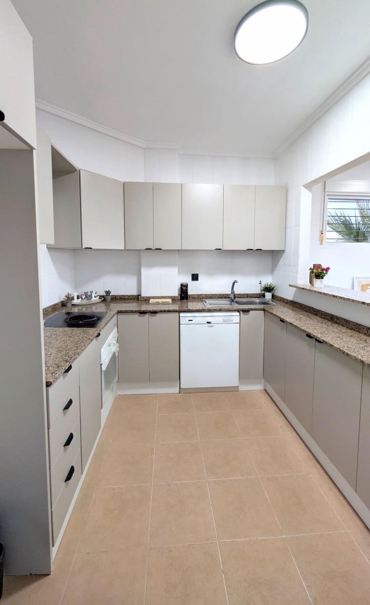 Adosado de 2 habitaciones en San Fulgencio en venta con piscina garaje - 189.000 € (Ref: 9677977)