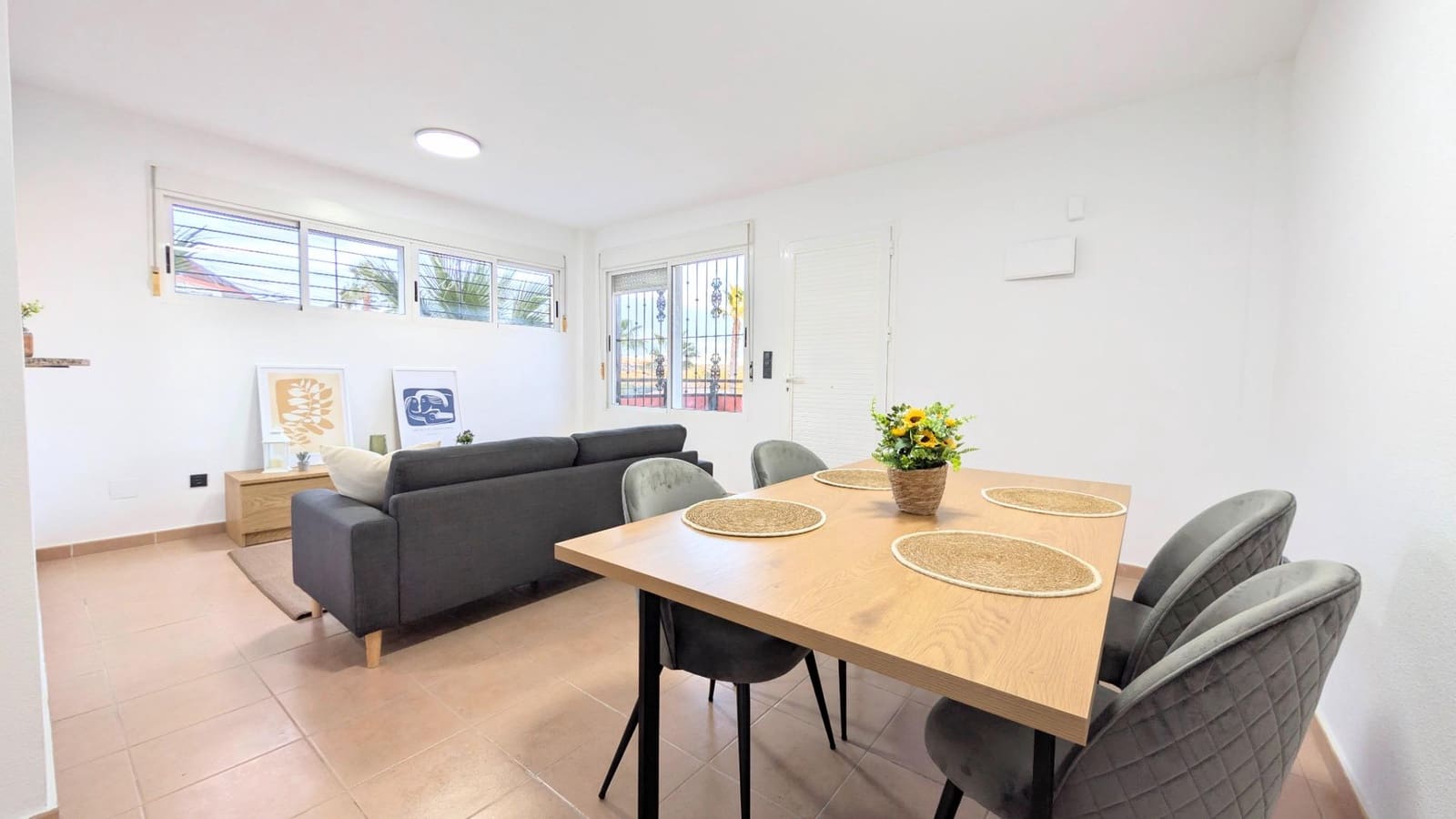 Adosado de 2 habitaciones en San Fulgencio en venta con piscina garaje - 189.000 € (Ref: 9677977)