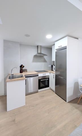 2 quarto Apartamento para arrendar em Elche / Elx - 900 € (Ref: 9677978)