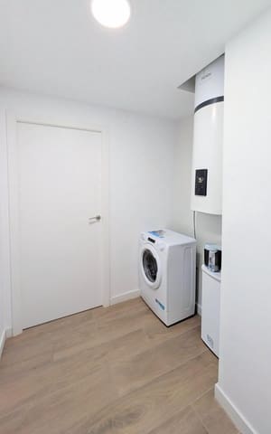 2 quarto Apartamento para arrendar em Elche / Elx - 900 € (Ref: 9677978)