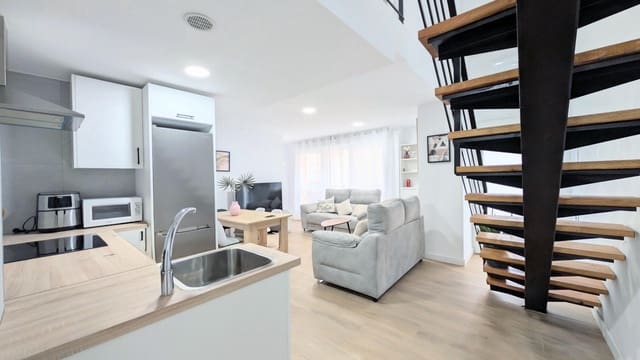 2 quarto Apartamento para arrendar em Elche / Elx - 900 € (Ref: 9677978)