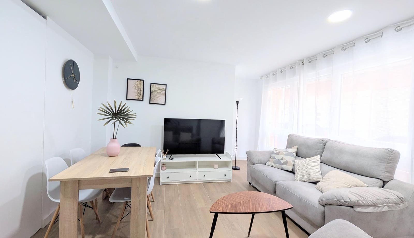 2 quarto Apartamento para arrendar em Elche / Elx - 900 € (Ref: 9677978)