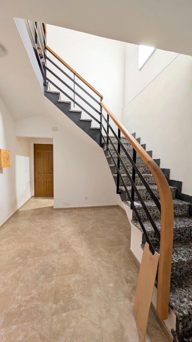 4 sypialnia Willa do wynajęcia w Elche / Elx - 900 € (Ref: 9677981)