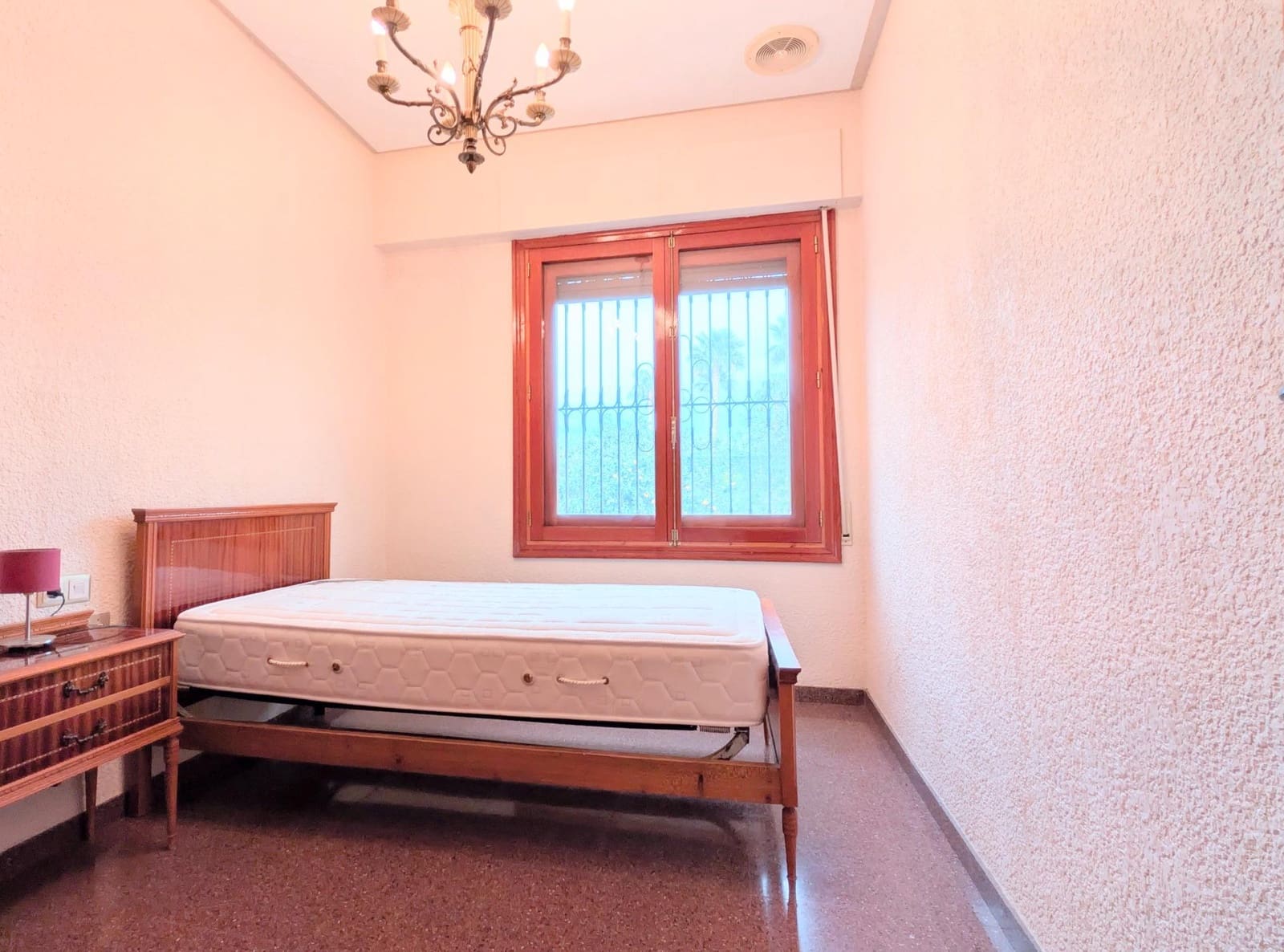 6 camera da letto Villa in vendita in Perleta con piscina garage - 475.000 € (Rif: 9677983)