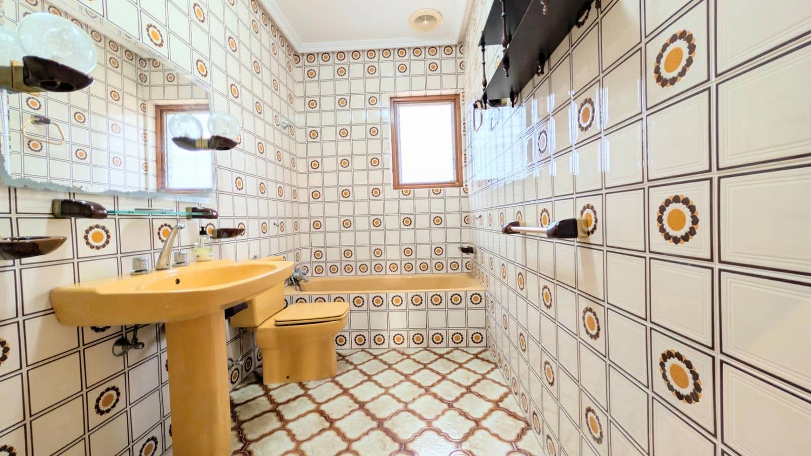 6 camera da letto Villa in vendita in Perleta con piscina garage - 475.000 € (Rif: 9677983)