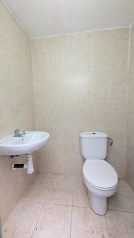 Kommersiell til salgs i Elche / Elx - € 80 000 (Ref: 9677985)