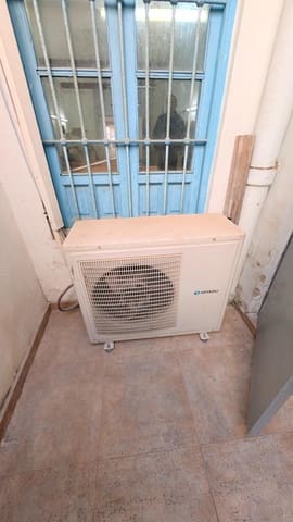 Kommersiell til salgs i Elche / Elx - € 80 000 (Ref: 9677985)