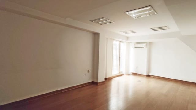 Kontor att hyra i Centro, Elche / Elx - 650 € (Ref: 9677986)