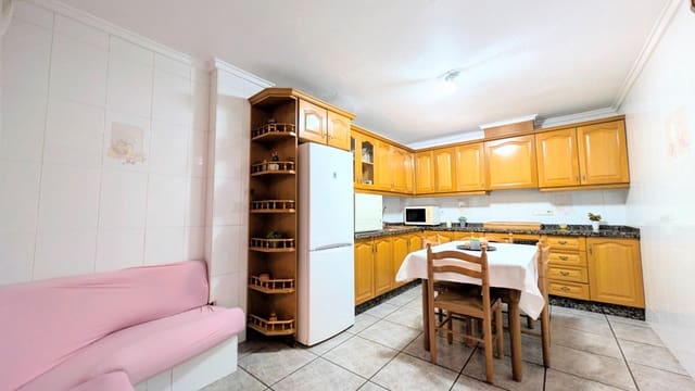 3 slaapkamer Flat te koop in Elche / Elx - € 128.000 (Ref: 9677989)